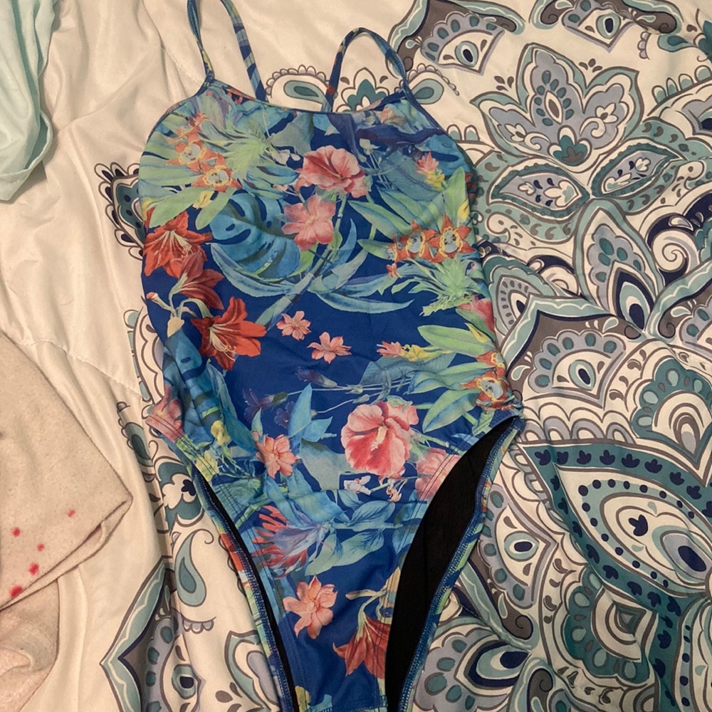 JOLYN one piece